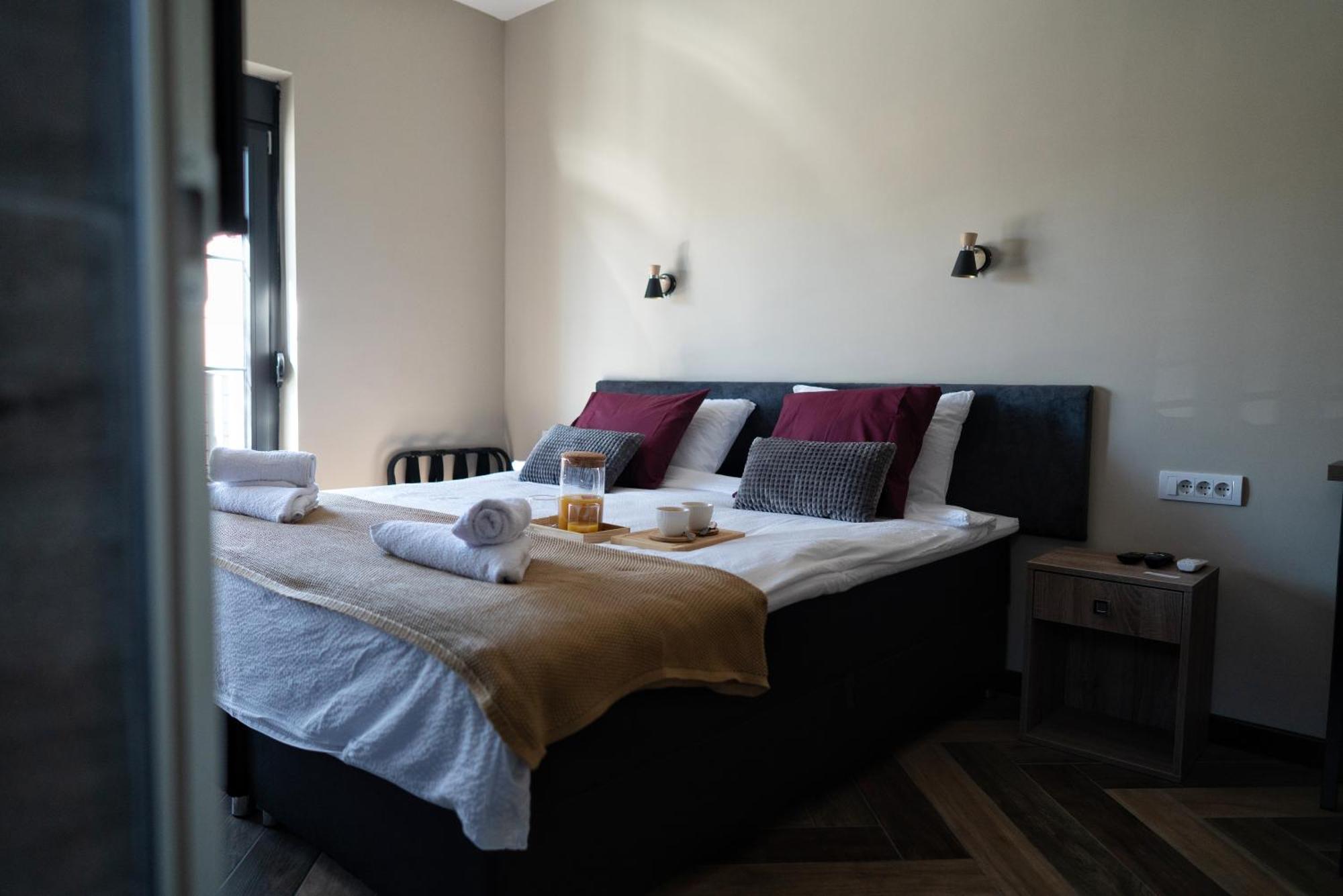 Hotel La Roue à Vrsac Chambre photo